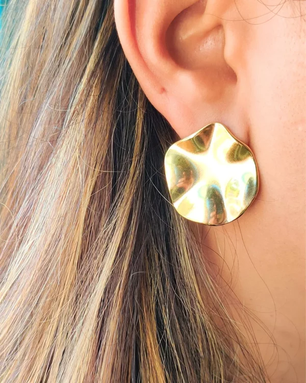Curved Geometric Stud Earrings