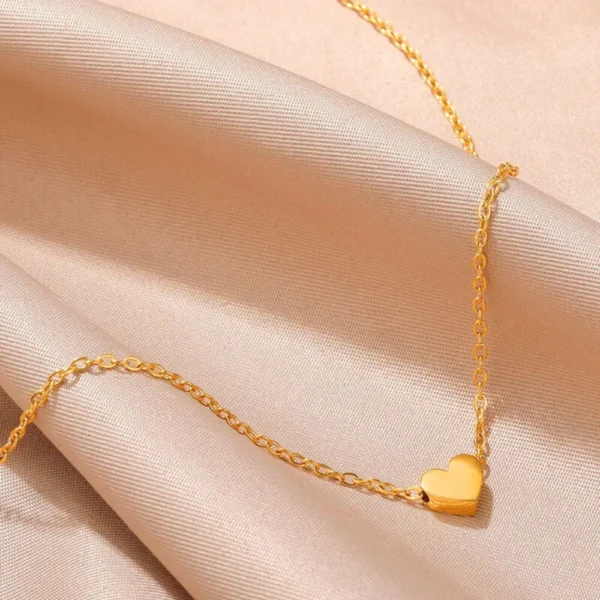 Mini Heart Pendant Necklace