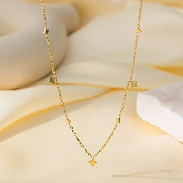 Tiny Clover Station Necklace