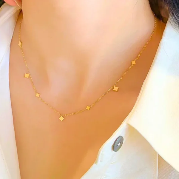 Tiny Clover Station Necklace