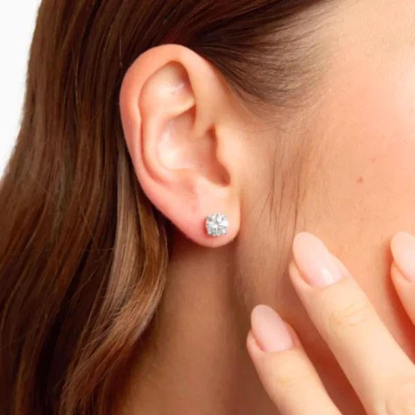 Round Cut Solitaire Stud Earrings