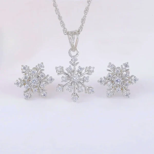 Frozen Silver Pendant Necklace