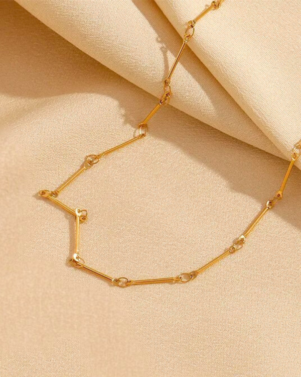 Intertwined Bar Chain Necklace