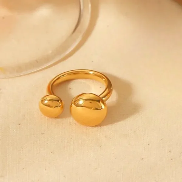 Double Ball Ring