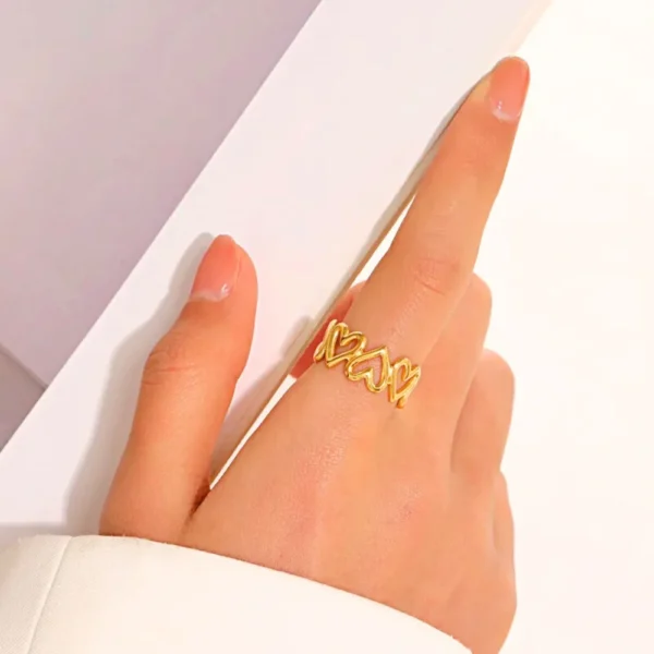 Heart Loop Band Ring