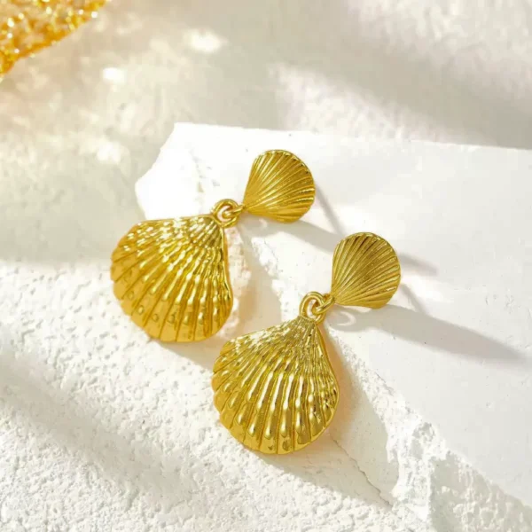 Sea Shell Dangle Drop Earrings