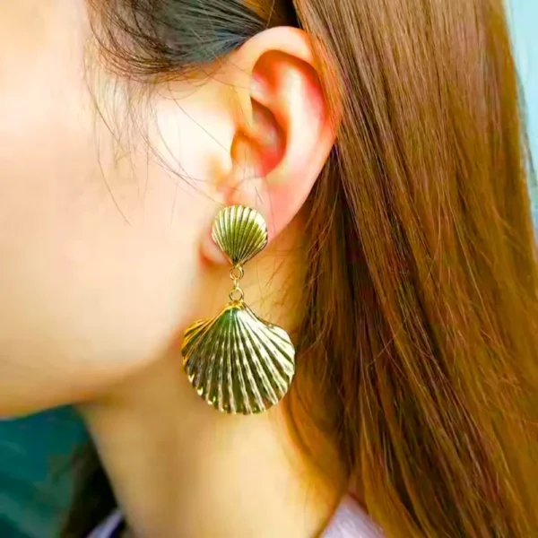Sea Shell Dangle Drop Earrings